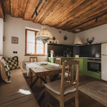 Schmiedgut Διαμέρισμα *